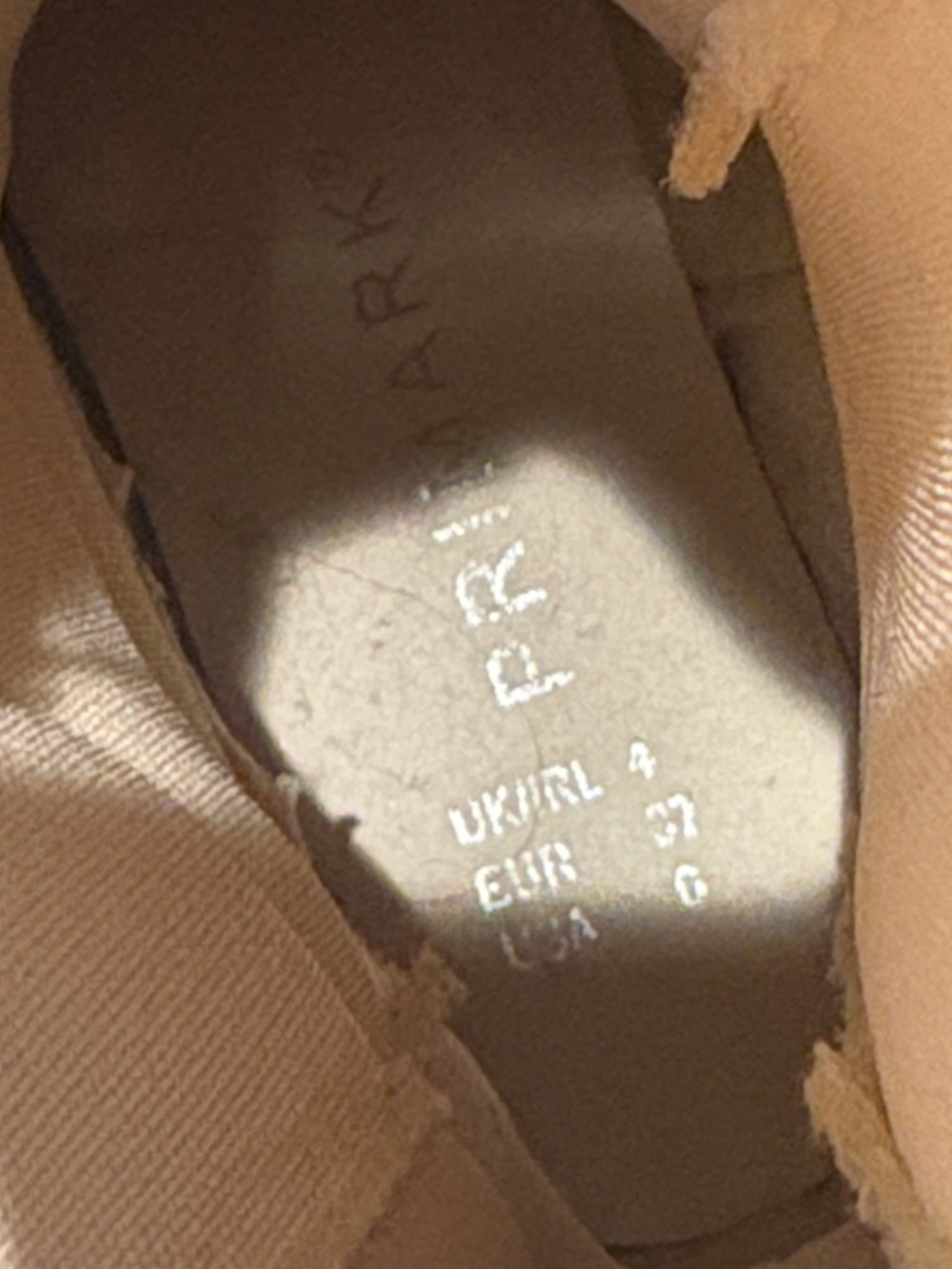 Primark Platform Chelsea Lug-Sole Boot in Cream size 6 used - Picture 7 of 13